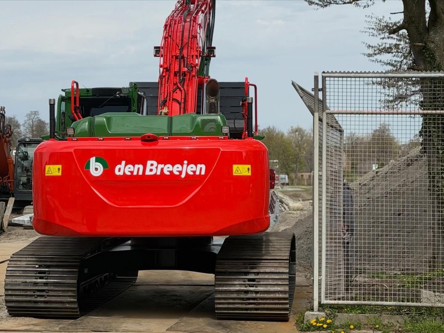 WhatsApp Image 2026-04-23 at 11.02.55 (3)