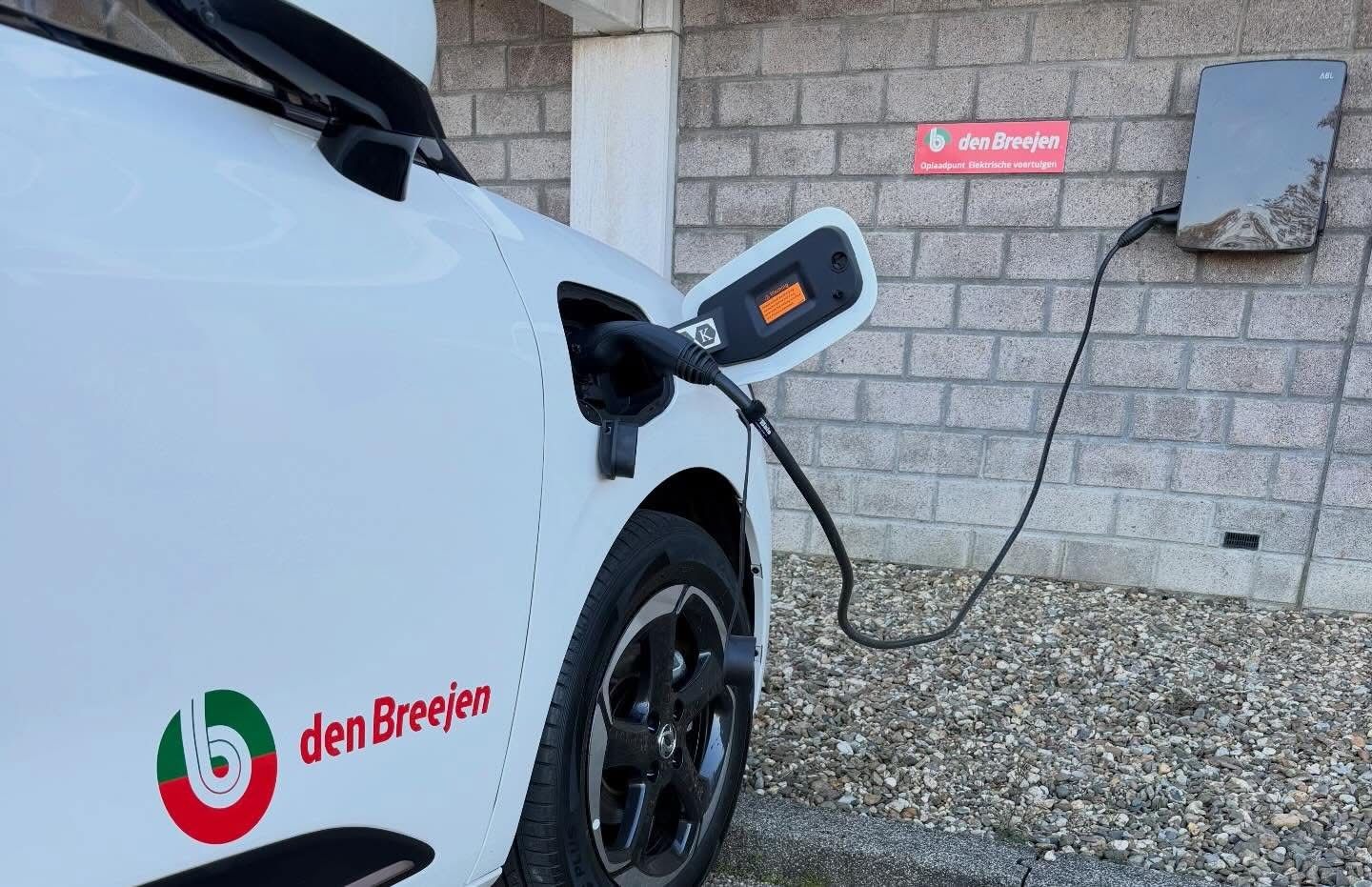 WhatsApp Image 2026-04-23 at 11.08.42 (1)